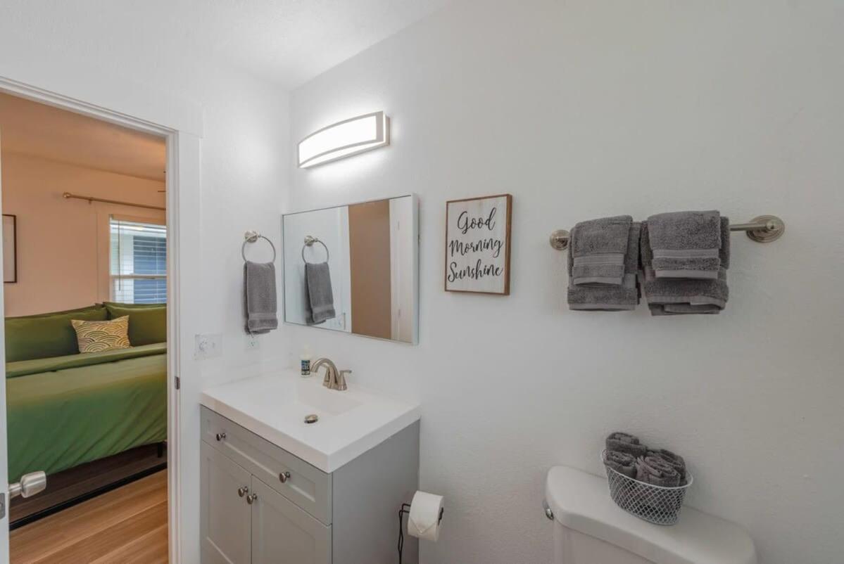 #Stayinmydistrict Coos Bay Cypress Cottage Eksteriør bilde